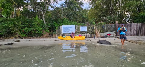 Amanecer en kayak o SUP en la Ilha do Francês en Floripa